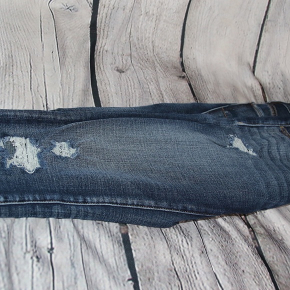 American Eagle high waisted jeans - Picture 7 of 8